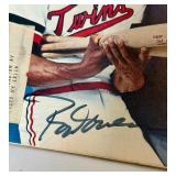 Rod Carew Signed 1977 Sports Illustrated Magazine with JSA COA - Minnesota Twins Baseball