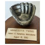 Minnesota Twins 1990 Old Timers Series Issued Trophy