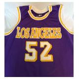 Jamaal Wilkes Signed Los Angeles Lakers Baskerball Jersey With Beckett COA Size XL