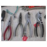 (CSB) Craftsman Tool Bag with Assor...