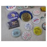 (EC1) Large Assortment of Buttons S...