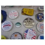 (EC1) Large Assortment of Buttons S...