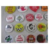 (EC1) Large Assortment of Buttons S...
