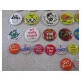 (EC1) Large Assortment of Buttons S...