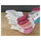 4 Brand New Pairs of Hanes Absolute Active Ankle Socks for Women - Size 5-9