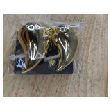 Brand New Kelmall Teardrop Necklace and Hypoallergenic Earrings Set in Gold Color