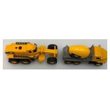 Misc. Miniature CAT Construction Vehicles & More
