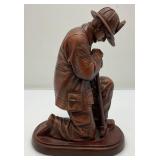 8" Fireman Kneeling Statue