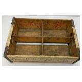Vintage Collectible HARD TO FIND  7Up  Wood Soda Crate From St. Paul Minnesota