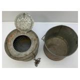 Vintage Gamble Stores Floating Minnow Bucket