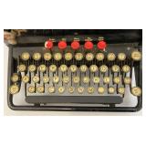 Antique REMINGTON Typewriter (VERY NICE)