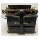 Antique REMINGTON Typewriter (VERY NICE)