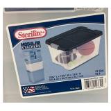 11 Sterilite Storage vTotes With Lids (One Handle Missing)