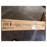 StyleWell 24.02 in. Scottsbury White Wood Counter Stool with Slat Back (1 piece) (39 in. H x 19 in. W)   Customer Returns See Pictures