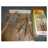 2 victor mole traps plus extras
