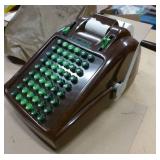 Vintage/Antique Victor adding machine in excellent condition