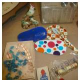 Vintage airplane with folding wings, RCA/Victor radio, jewelry, trick magnetic dogs, hair pin, Shoe horns