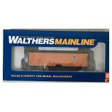 Walthers HO Scale Model Railroad Cars Bundle - Walthers Proto, Mainline and Ready to Run