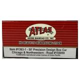 Atlas Model Railroad Co. Bundle - 4 HO Ready To Run Rolling Stock and HO Model Split Level Home