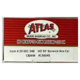 Atlas Model Railroad Co. Bundle - 4 HO Ready To Run Rolling Stock and HO Model Split Level Home