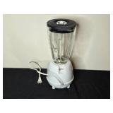 Hamilton Beach 7-Speed Blender & Vintage Enamel Teapot