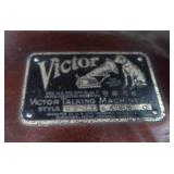 ANTIQUE VICTOROLA / ANTIQUE RECORDS