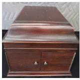 ANTIQUE VICTOROLA / ANTIQUE RECORDS