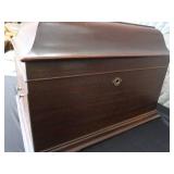 ANTIQUE VICTOROLA / ANTIQUE RECORDS