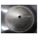 ANTIQUE VICTOROLA / ANTIQUE RECORDS