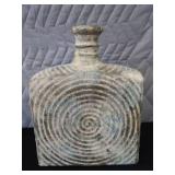 LG CLAY VASE WITH FRAMES