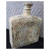 LG CLAY VASE WITH FRAMES