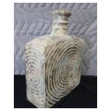 LG CLAY VASE WITH FRAMES