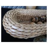 MISC WOOD / GLASS AND BASKET