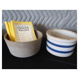 BLUE BAND STONEWARE CROCK / PLUS 1952 NATIONAL GEO MAGS