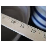 BLUE BAND STONEWARE CROCK / PLUS 1952 NATIONAL GEO MAGS