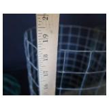 BIRD FEEDERS / SQUIRREL BLOCKERS?