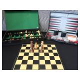 VINTAGE CRISLOID CHESS SET.
