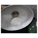 THE BILLY BOB MOUSE TRAP / SHOP LIGHT