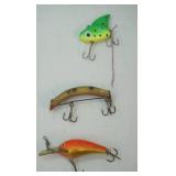 2ct Vintage Fishing Lures