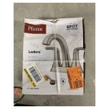 Massive Pallet of Brand Name Faucets, Shower Fixtures, Towel Bars & Bath Hardware  Untouched Wholesale Load (Returns)  Home Improvement