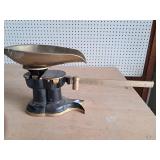 Vintage Howe Grain Scale Shop #738256