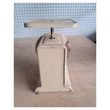 Way Rite Vintage Scale 25# Capacity
