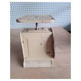 Way Rite Vintage Scale 25# Capacity