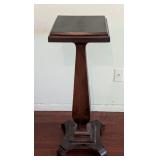 Mahogany Wood Pedestal Stand
