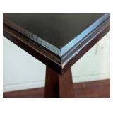 Mahogany Wood Pedestal Stand