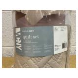 3PCS Full/Queen VCNY Home Nina Embossed Basketweave Quilt Set
