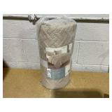 3PCS Full/Queen VCNY Home Nina Embossed Basketweave Quilt Set