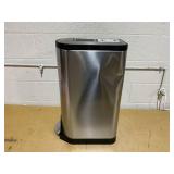 simplehuman 30 Liter Brushed Stainless Steel Butterfly Step Trash Can