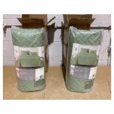 LOT OF 2 2PCS Twin Size VCNY Home Quilt Super Soft Reversible Bedding Set with Matching Sham