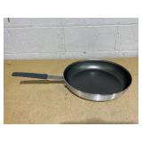 Tramontina Professional Fusion 14 Inch Aluminum Frying Pan